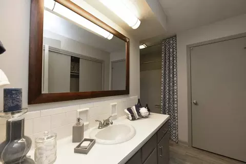 7503 Ivywood Cir, Indianapolis, IN 46250 photo 6