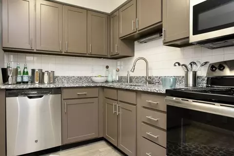 7503 Ivywood Cir, Indianapolis, IN 46250 photo 10