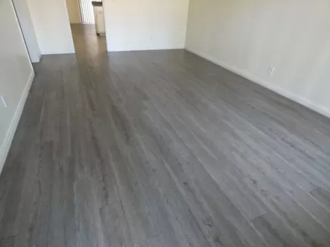 2833 N Bristol St, Santa Ana, CA 92706