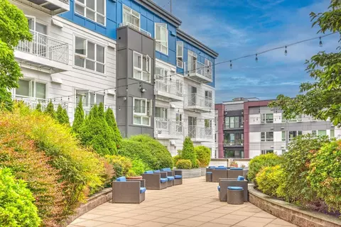 1215 Dexter Ave N, Seattle, WA 98109 photo 37