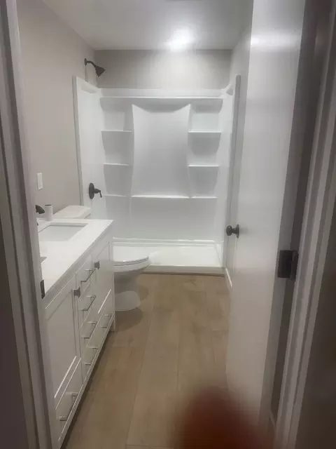 1985 Pleasant Valley Ave, Oakland, CA 94611