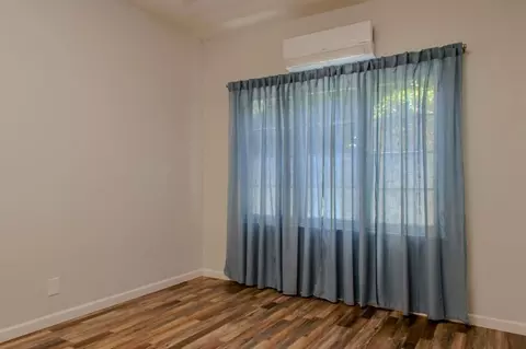208 N Louise St, Glendale, CA 91206
