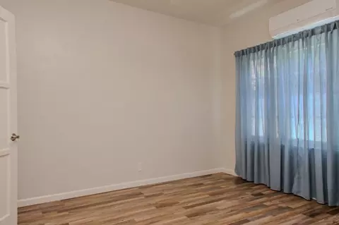 208 N Louise St, Glendale, CA 91206