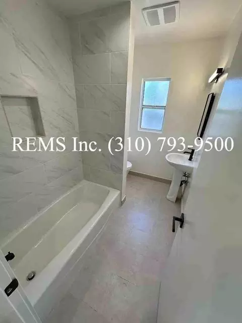 806 Austin Ave, Inglewood, CA 90302 photo 10