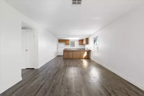 3649 Van Dyke Ave, Las Vegas, NV 89103