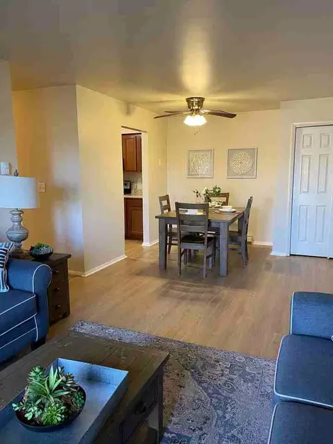 1 Colatosti Pl, Albany, NY 12208