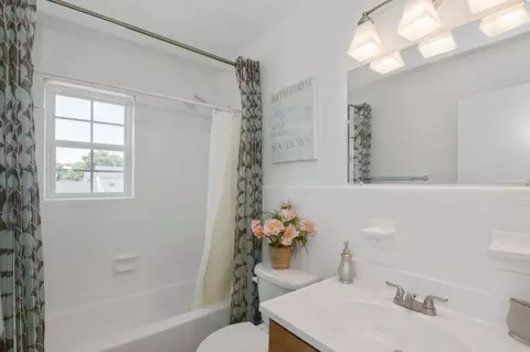 7000 Barrington Dr, Charlotte, NC 28215 photo 9