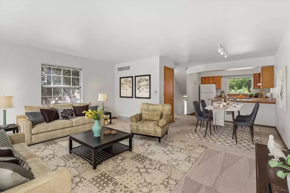  w159n8311 8388 Apple Valley Dr W158n8398 Steven Mack Dr, Menomonee Falls, WI 53051 photo 6