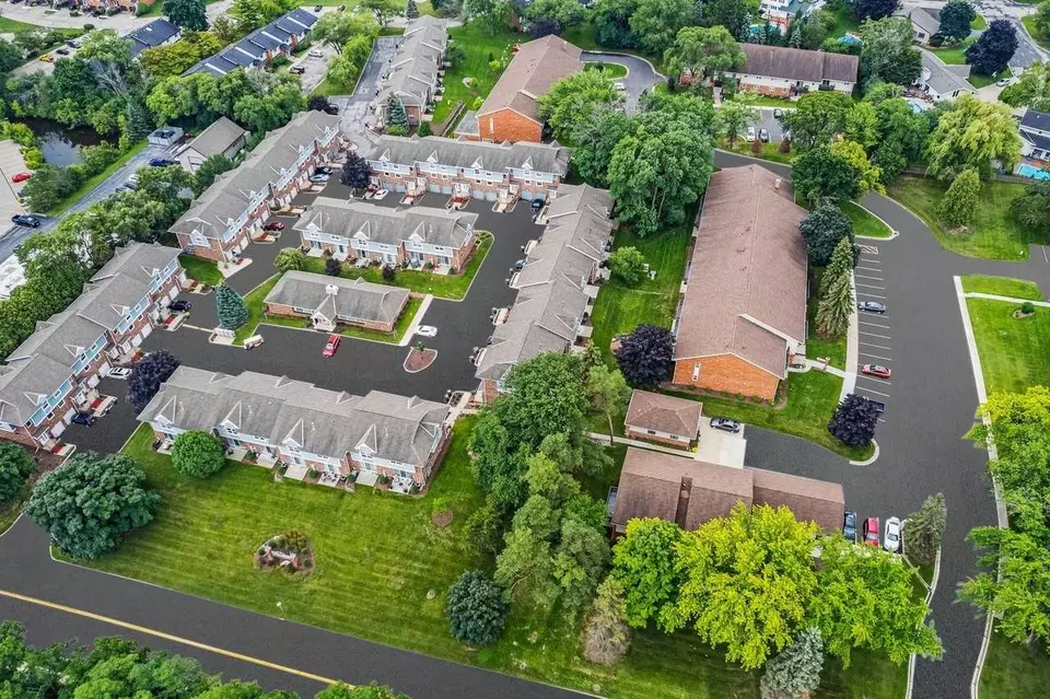  w159n8311 8388 Apple Valley Dr W158n8398 Steven Mack Dr, Menomonee Falls, WI 53051 photo 9