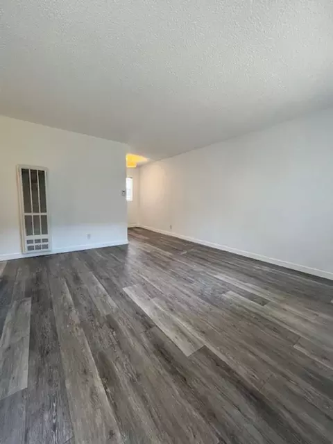 836 W Beach Ave, Inglewood, CA 90302
