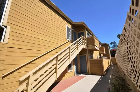 12142 Oxnard St, Los Angeles, CA 91606