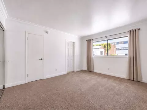 216 S Gale Dr, Beverly Hills, CA 90211 photo 27