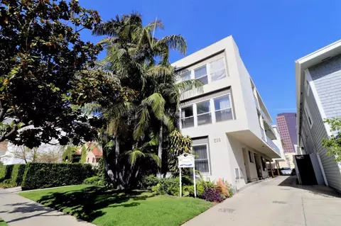 216 S Gale Dr, Beverly Hills, CA 90211 photo 3