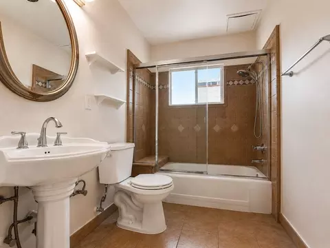 216 S Gale Dr, Beverly Hills, CA 90211 photo 5