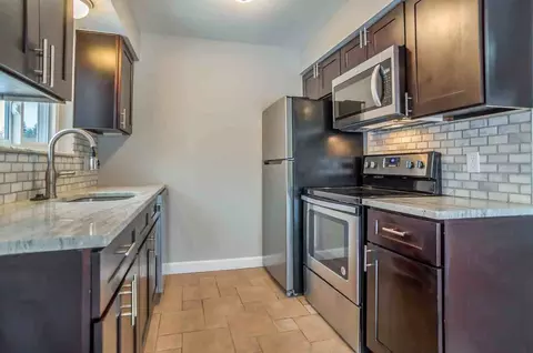 2173 Decker Rd, Walled Lake, MI 48390