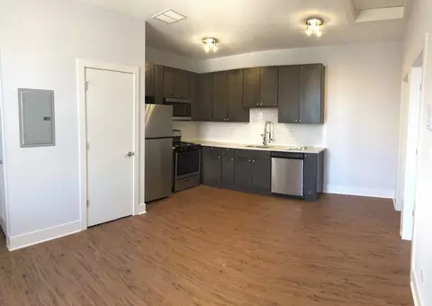 2001 W 18th Pl, Chicago, IL 60608