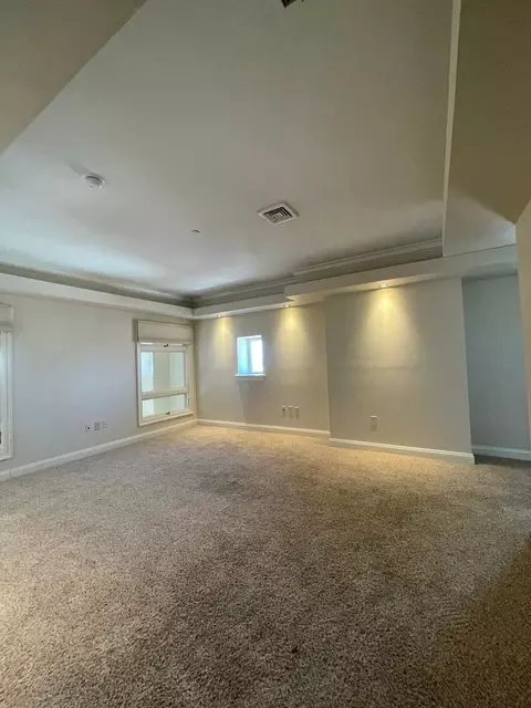 222 N Charles St, Baltimore, MD 21201 photo 11