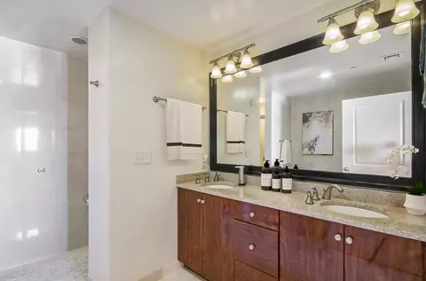 222 N Charles St, Baltimore, MD 21201 photo 24
