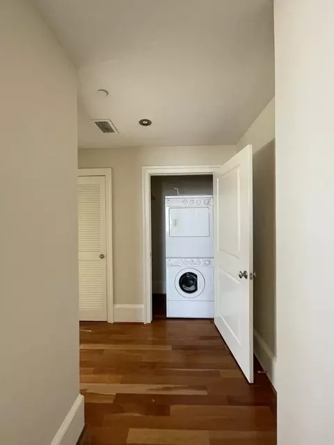222 N Charles St, Baltimore, MD 21201 photo 6