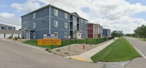 1062 Valley Dr, Rapid City, SD 57703