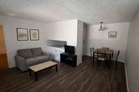 4040 Myrtle Ave, North Highlands, CA 95660