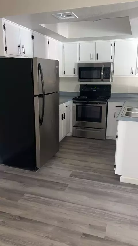 1111 Warbonnet Way, Las Vegas, NV 89117