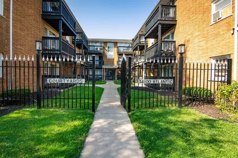 14100 S Atlantic Ave, Riverdale, IL 60827