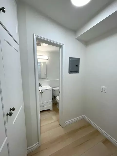 10340 Bellwood Ave, Los Angeles, CA 90064 photo 10