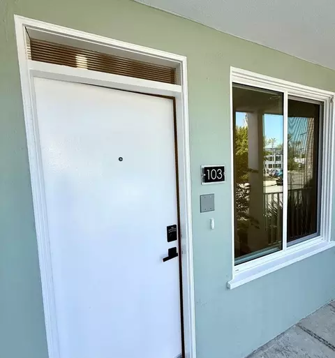 10340 Bellwood Ave, Los Angeles, CA 90064