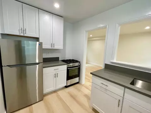 10340 Bellwood Ave, Los Angeles, CA 90064 photo 15