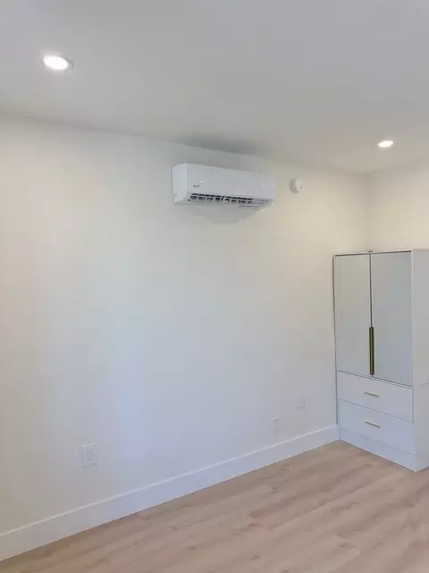 10340 Bellwood Ave, Los Angeles, CA 90064 photo 3