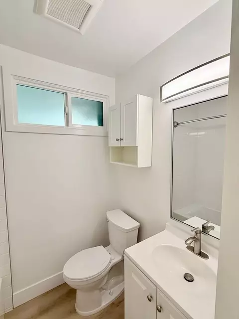 10340 Bellwood Ave, Los Angeles, CA 90064 photo 4