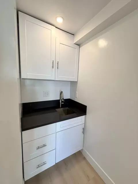 10340 Bellwood Ave, Los Angeles, CA 90064 photo 5