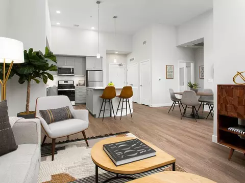 825 S Myrtle Ave, Monrovia, CA 91016 photo 5