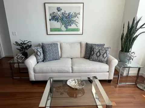 141 E 33rd St, New York, NY 10016