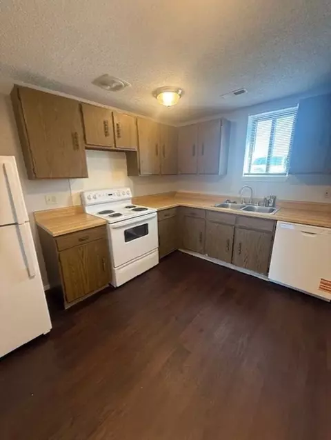 2701 S Emporia St, Wichita, KS 67216