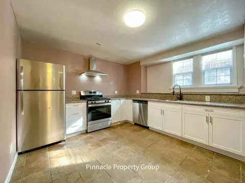496 N 7th St, San Jose, CA 95112