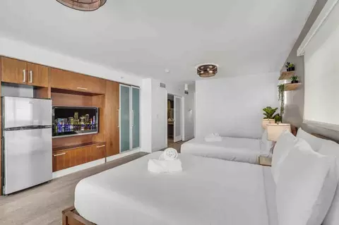 1052 Ocean Dr, Miami Beach, FL 33139