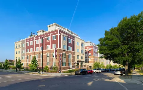 601 L St SE, Washington, DC 20003 photo 2
