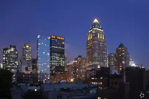 410 W 53rd St, New York, NY 10019