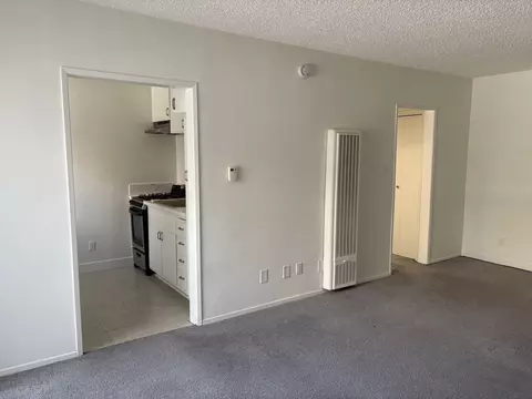 11931 Dorothy St, Los Angeles, CA 90049