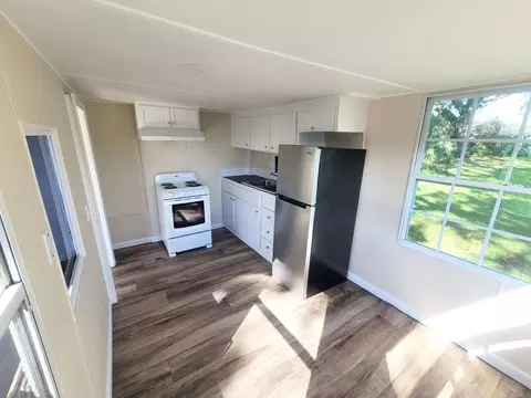 1414 N Lake View Ave, Leesburg, FL 34748
