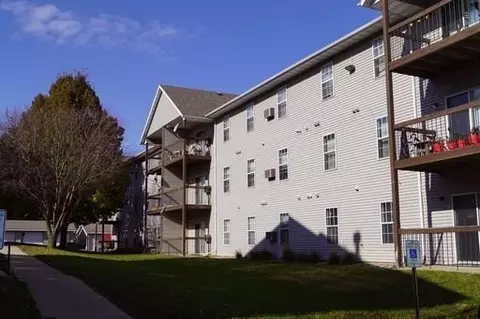 4500 E 16th St, Sioux Falls, SD 57110