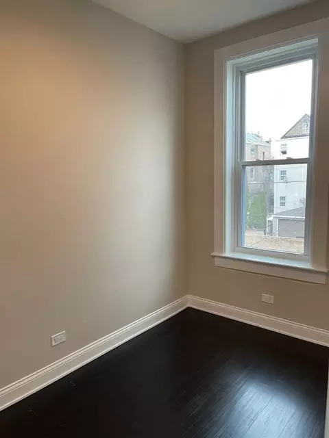 1726 W 19th St, Chicago, IL 60608