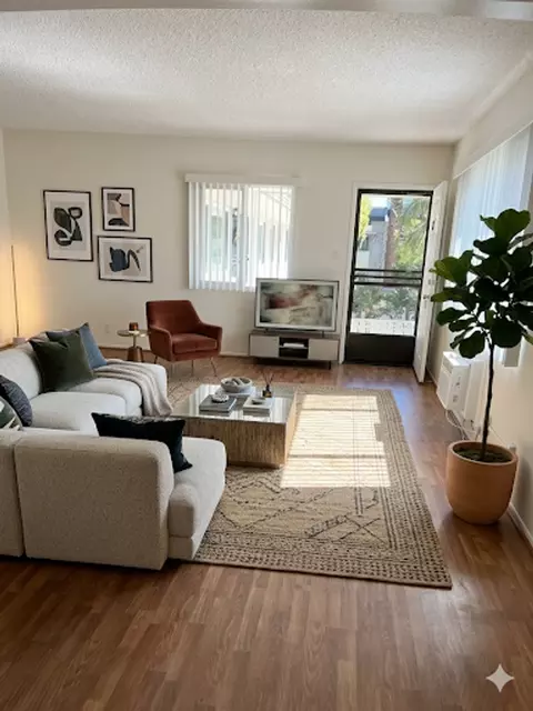 217 S Jackson St, Glendale, CA 91205