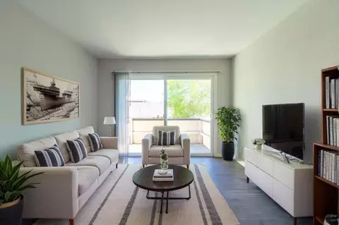 7051 Bowling Dr, Sacramento, CA 95823