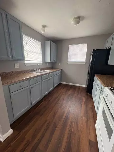 7046 Avenue F, Houston, TX 77011