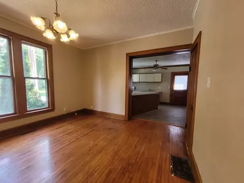 757 17th St, Des Moines, IA 50314