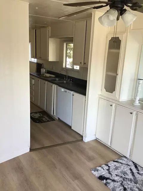 954 Henderson Ave, Sunnyvale, CA 94086 photo 10