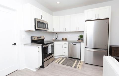 1742 Fleet St, Baltimore, MD 21231 photo 2